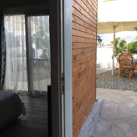 Sarmasik Bed & Breakfast 4*
